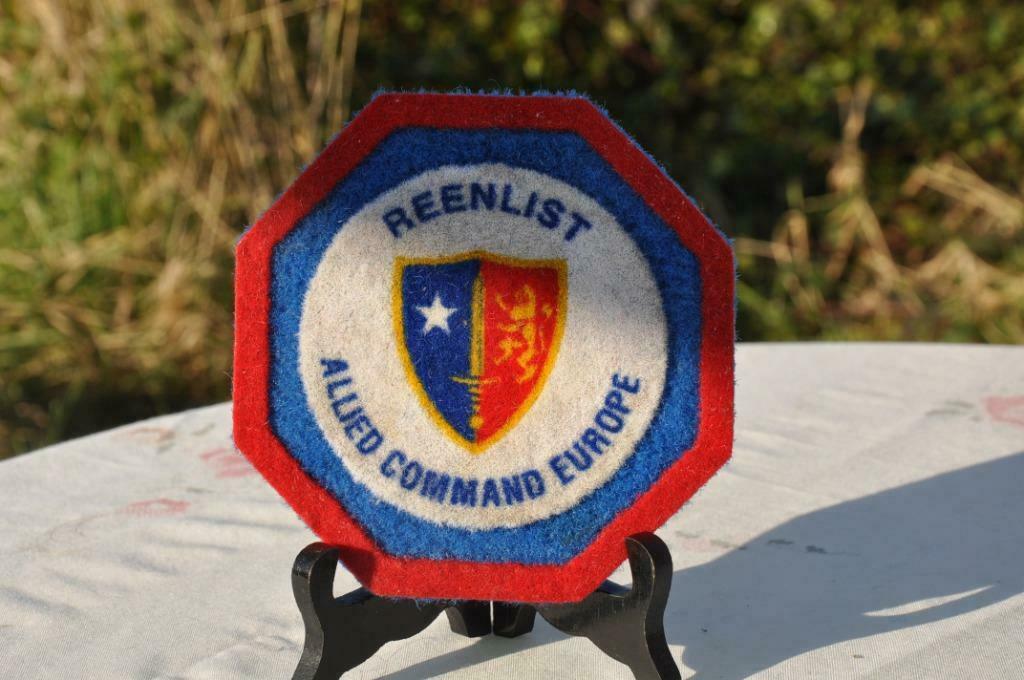 §  ecusson octogonal de bureau shape, Collections, Objets militaires | Général, Enlèvement ou Envoi, Autres, Emblème ou Badge
