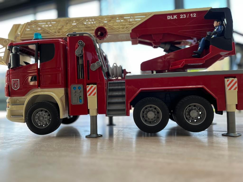Bruder brandweerwagen Scania 560R, Ophalen, Gebruikt