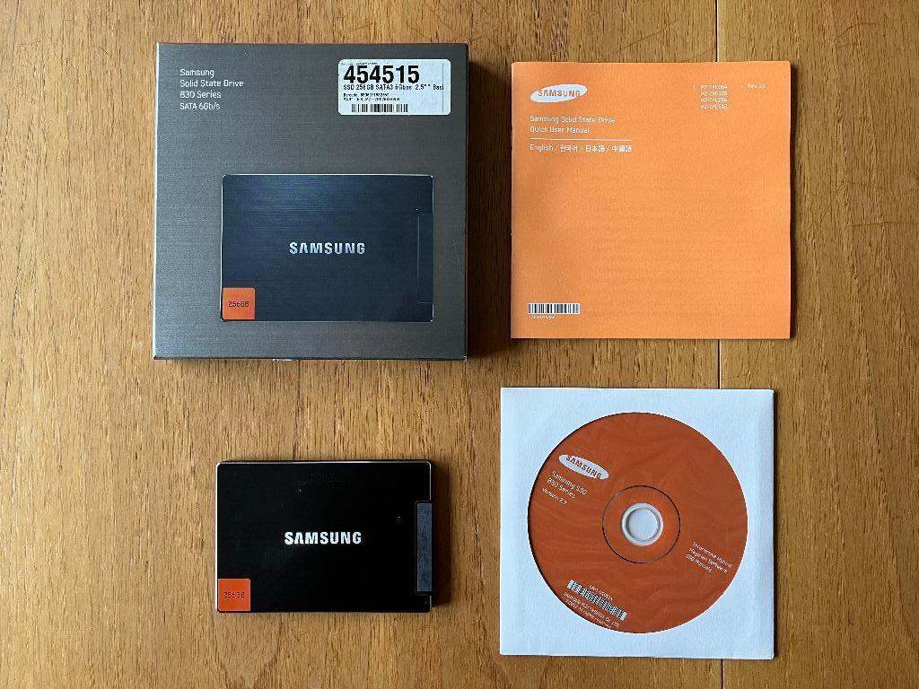 SSD 2.5" SATA 256 GB Samsung, 256GB, Enlèvement ou Envoi, Interne, Comme neuf