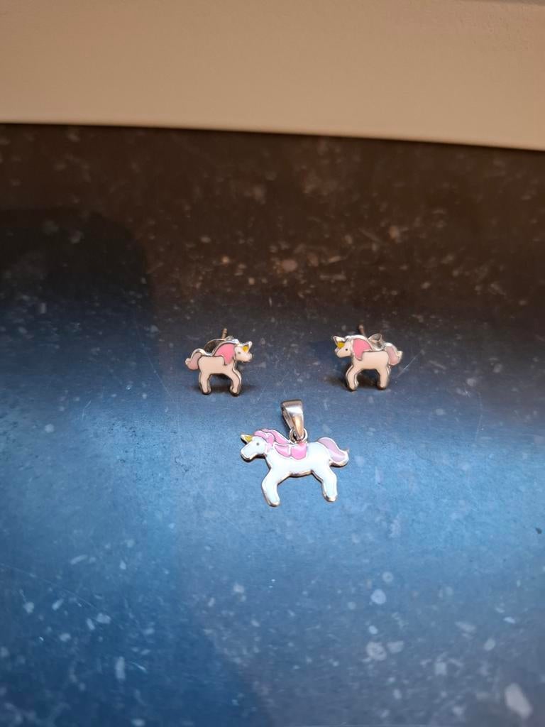 Oorbellen en hanger eenhoorn kinderjuwelen van Victoria, Ophalen, Zo goed als nieuw, Hanger