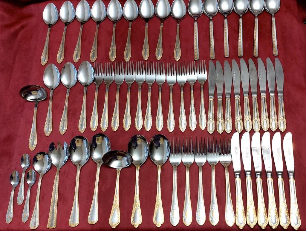 84 delige Besteksets, Ophalen