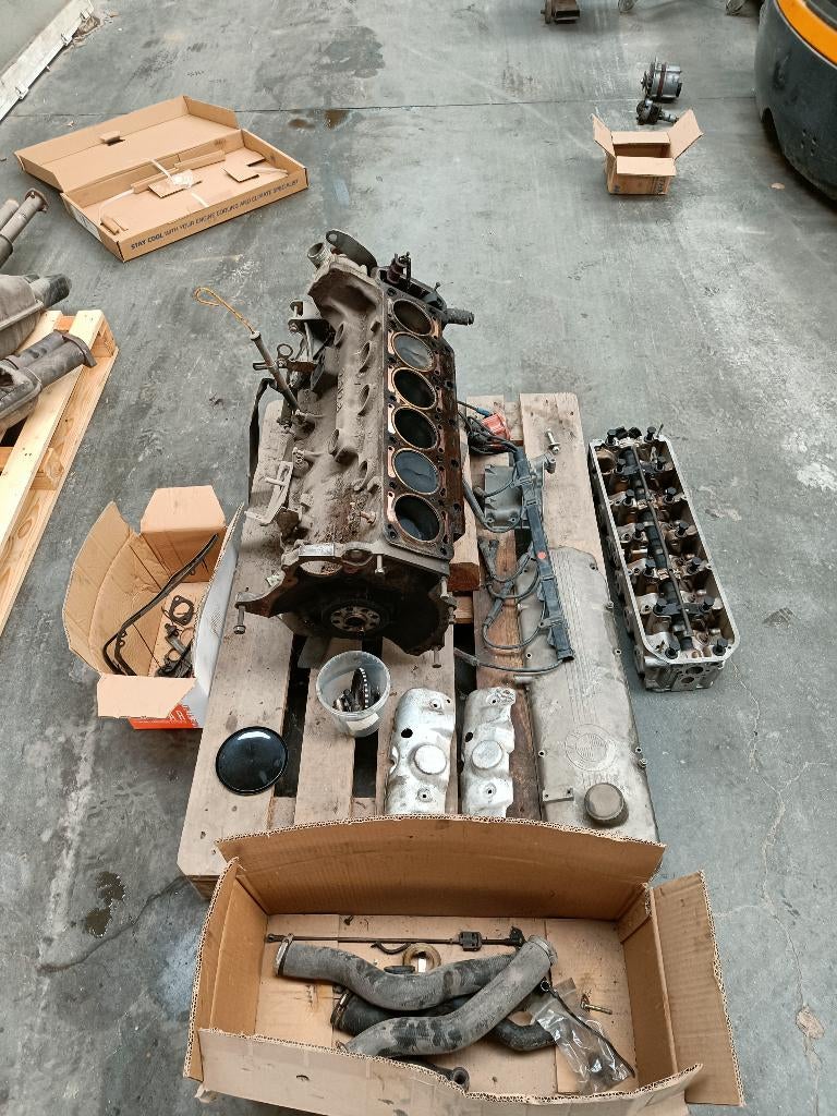 BMW M30b28 motor uit 628CSi van 09/1979, Ophalen, Gebruikt, BMW