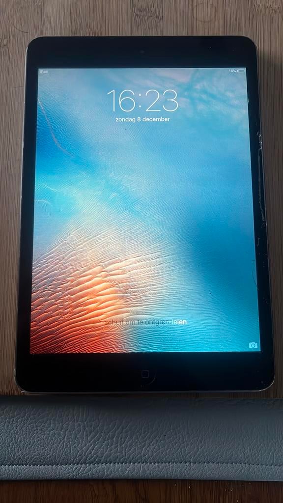 iPad A 1432 met extra nieuw scherm en kabel, Informatique & Logiciels, Apple iPad Tablettes, Enlèvement ou Envoi, Blanc