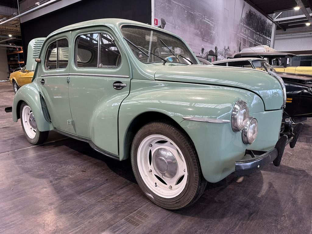 Renault 4CV - 1957 - start en rijd goed., Auto's, Beige, Renault, Bedrijf, Handgeschakeld