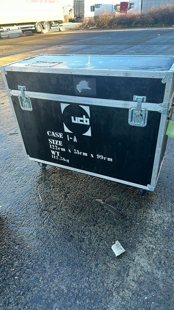 flight case, Articles professionnels, Enlèvement