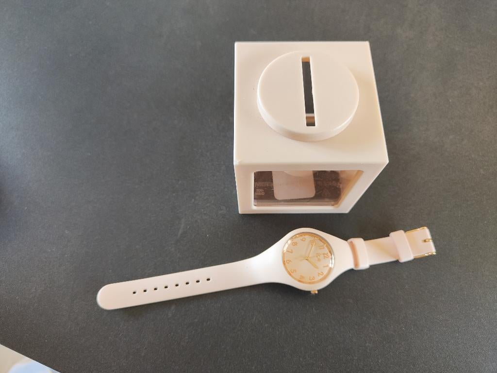 Ice watch, Handtassen en Accessoires, Horloges | Kinderen, Ophalen, Zo goed als nieuw, Roze, Meisje