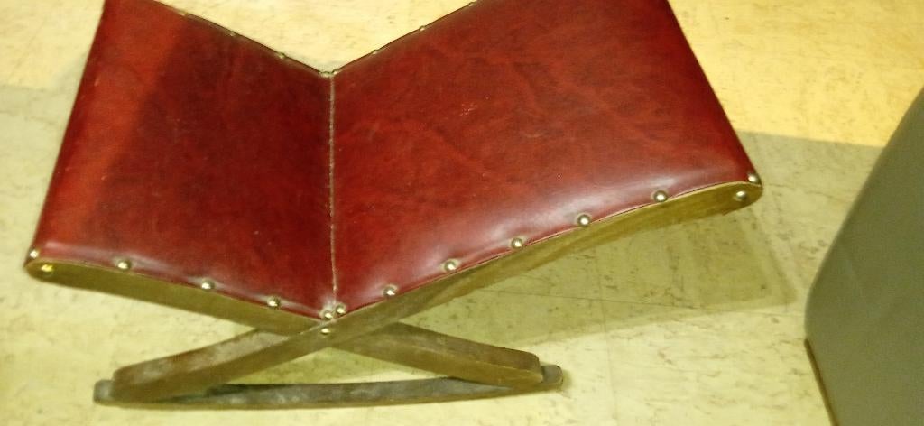 Balancelle pliante vintage avec repose-pieds – Simili cuir, Enlèvement ou Envoi, Utilisé, Rectangulaire, 50 à 75 cm