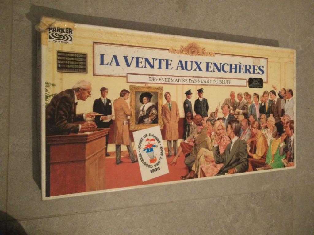 La vente aux enchères, Ophalen, Gebruikt