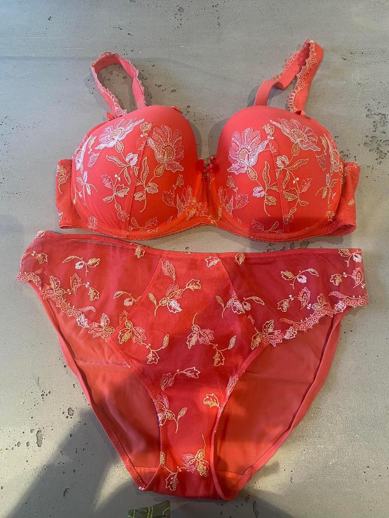 LISE CHARMEL SETJES FR95/EU80D, Kleding | Dames, Ophalen of Verzenden, Setje