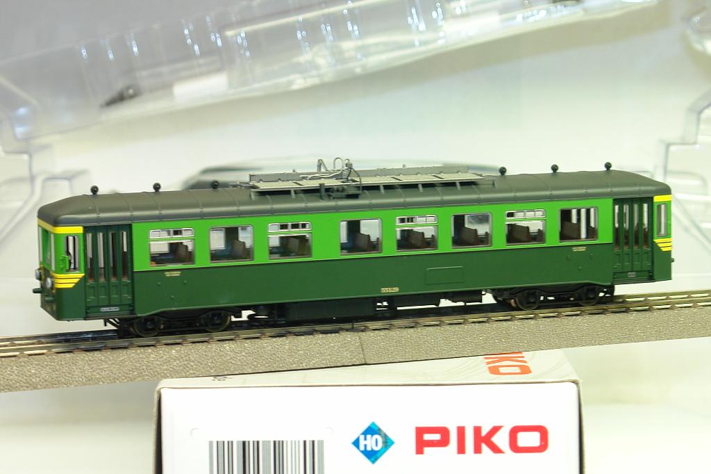 PIKO 52780 AUTORAIL DIESEL 553.29 SNCB NMBS  CC/DC, Analogique, Enlèvement ou Envoi, Courant continu, Locomotive