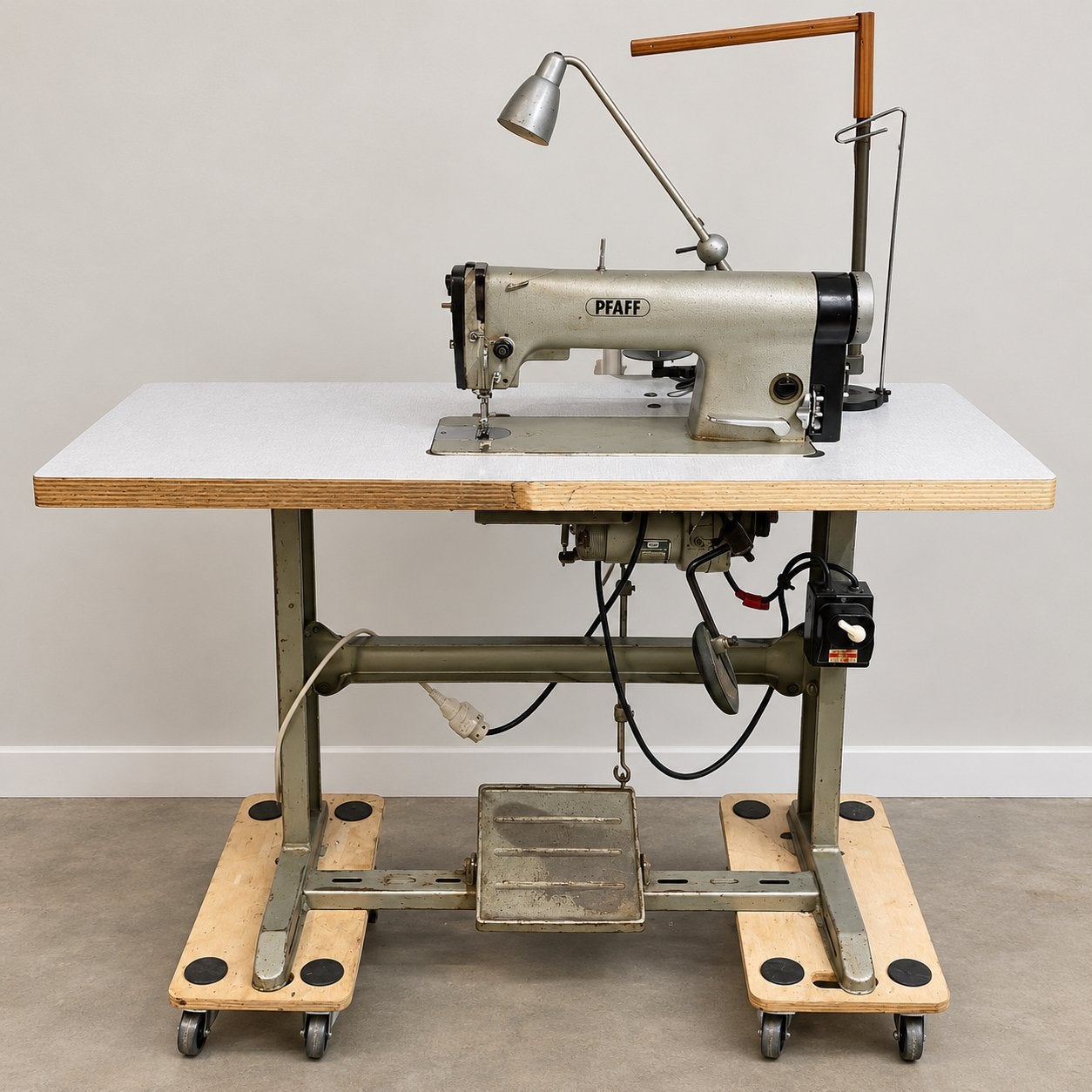 Pfaff industrieel naaimachine, Hobby en Vrije tijd, Ophalen, Pfaff, Industrieel, Naaimachine