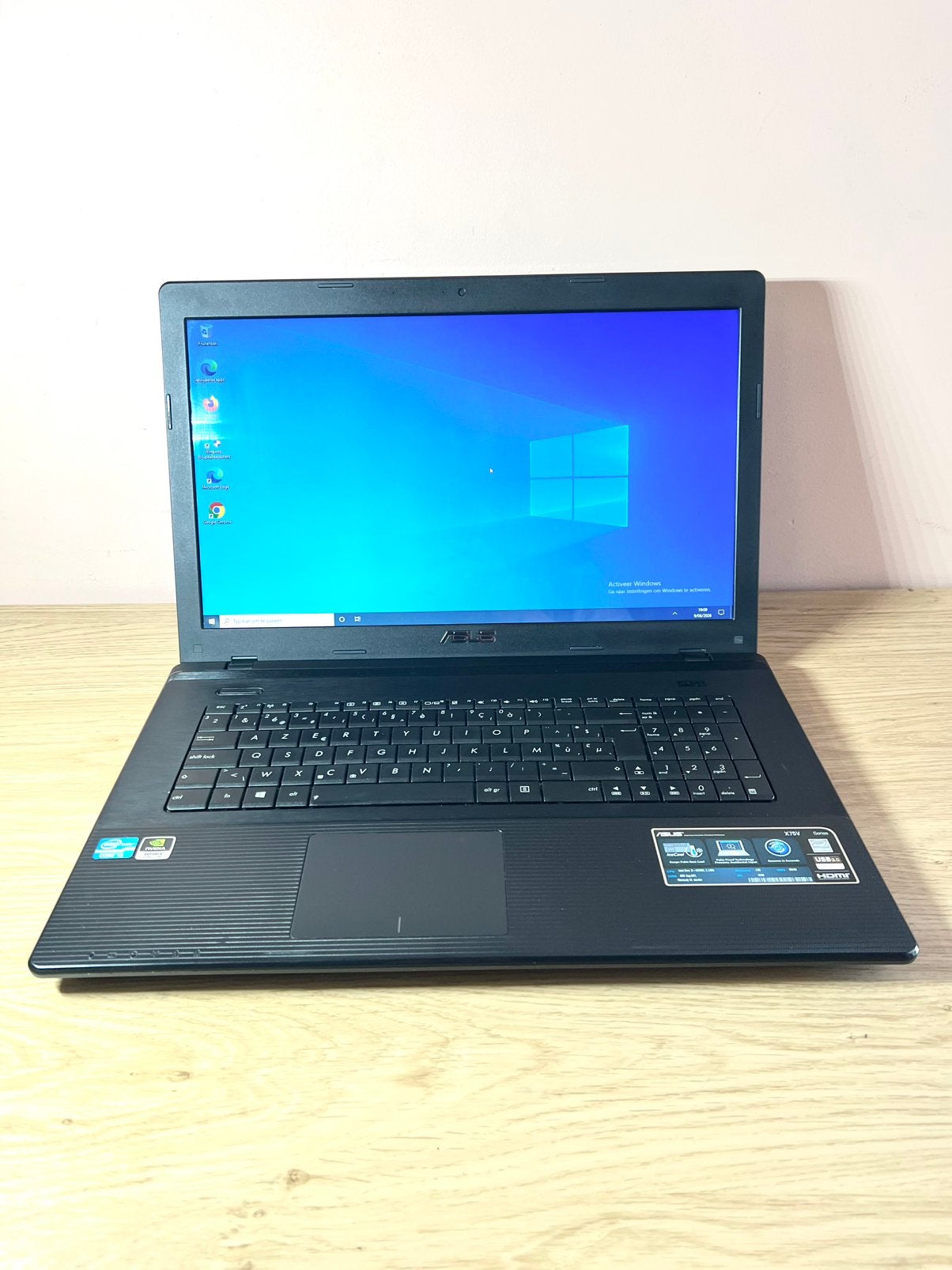 Laptop Asus 17, Informatique & Logiciels, Chargeurs d'ordinateur portable, Enlèvement ou Envoi