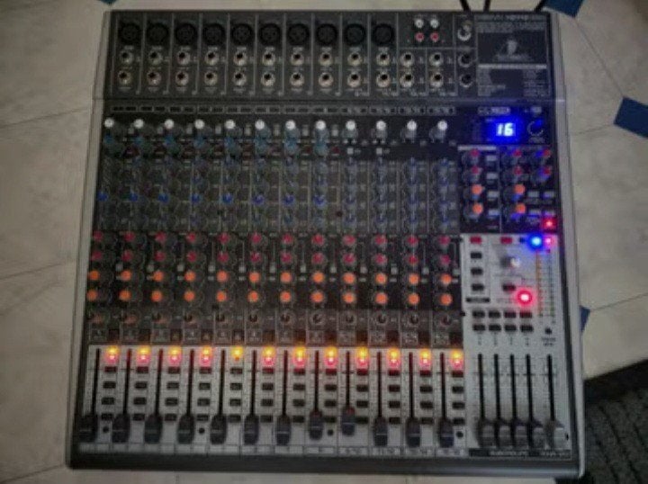 Behringer xenyx2442usb, Musique & Instruments, Enlèvement ou Envoi