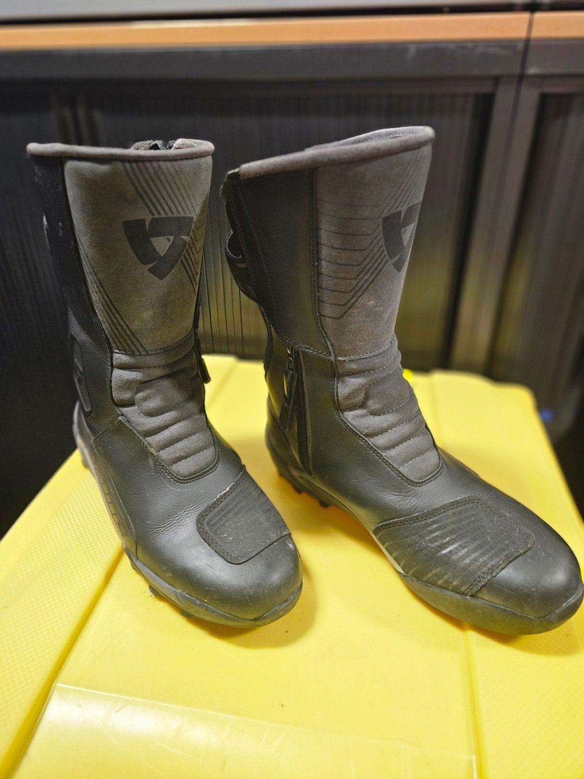 Bottes moto., Motos, Enlèvement