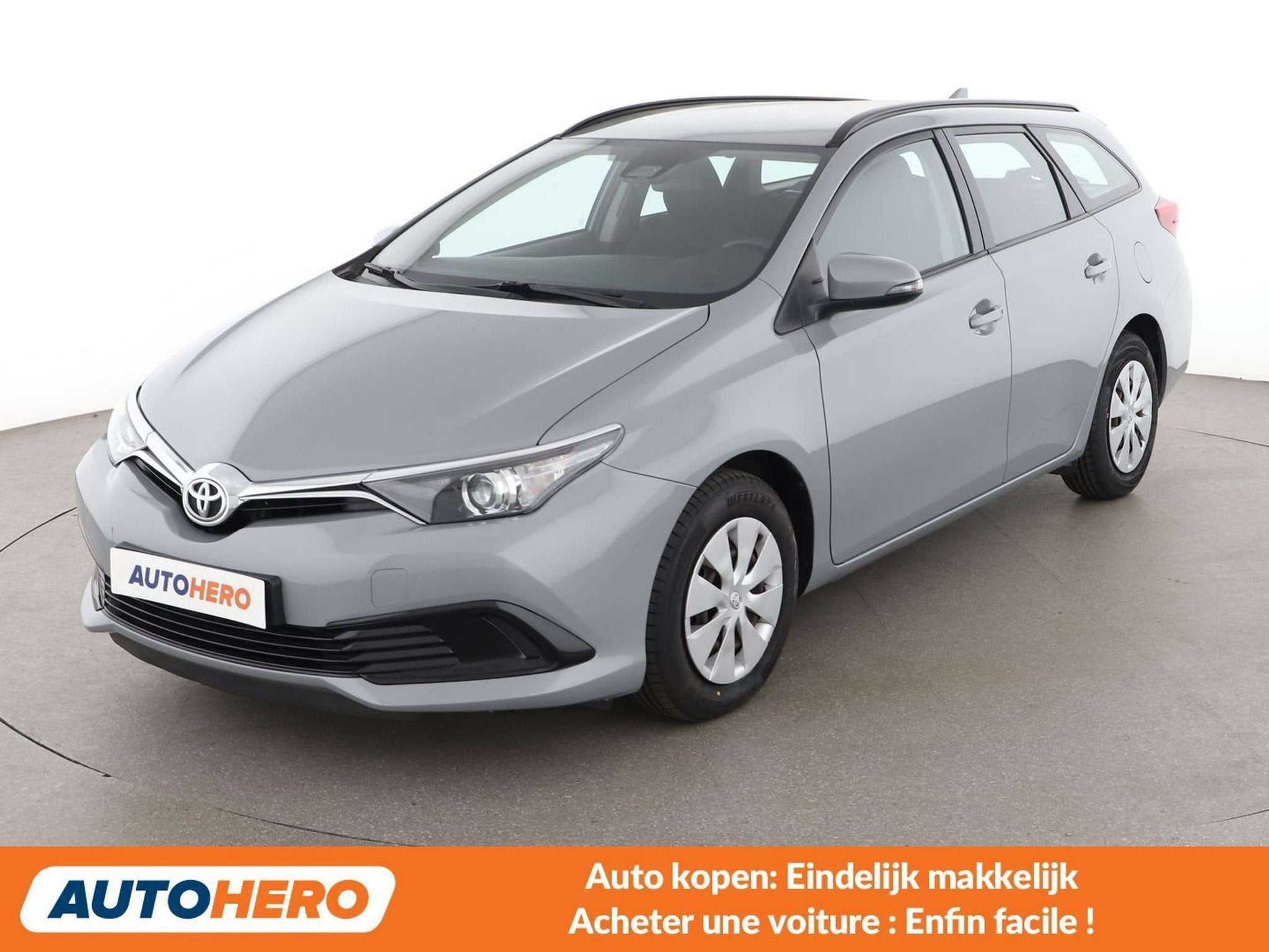 Toyota Auris 1.3 Basis (année de construction 2017), Autos, 1355 kg, Argent ou Gris, Achat, Boîte manuelle