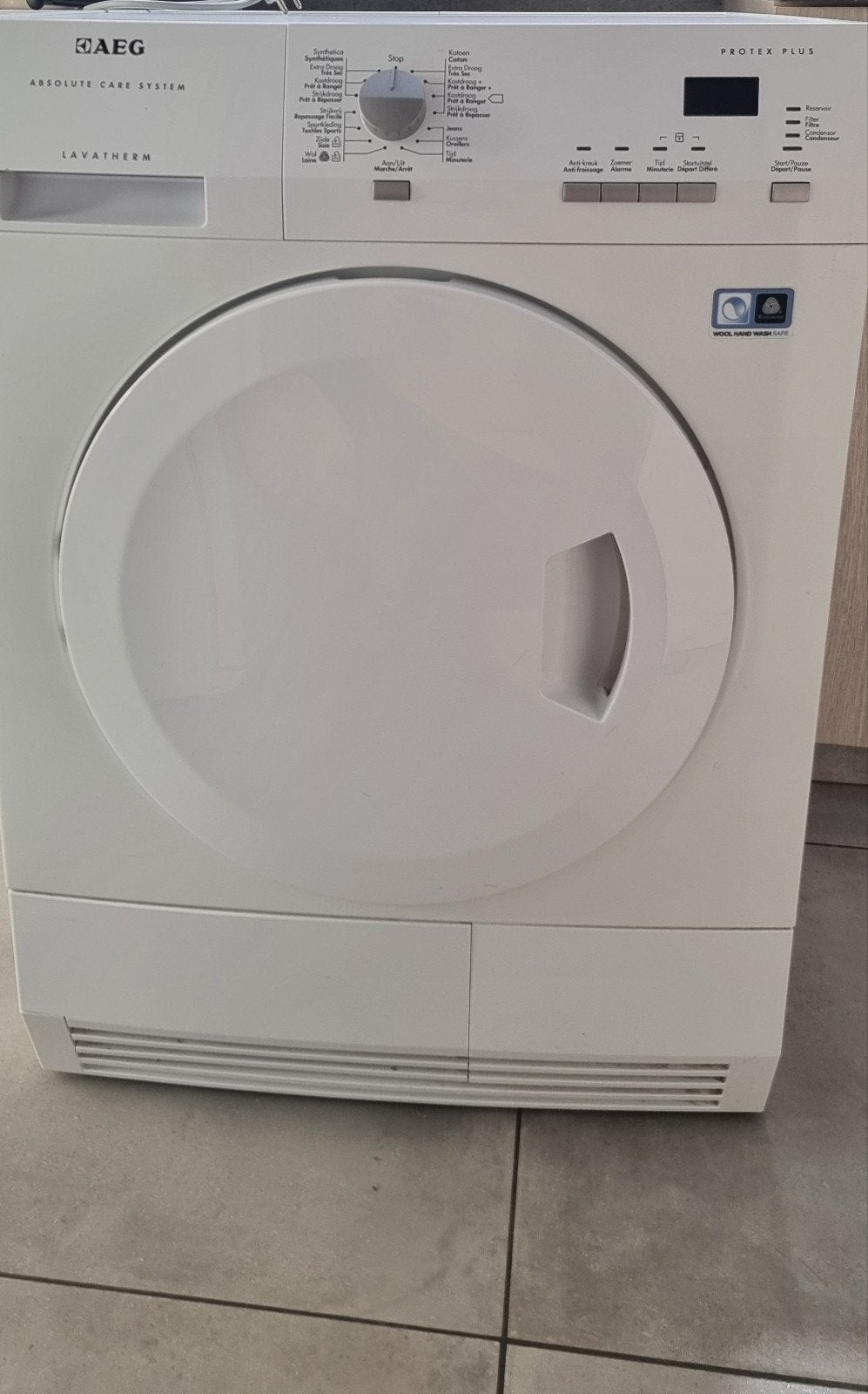 AEG wartepomp droogkast A++ 8kg, Elektronische apparatuur, Droogkasten, Ophalen, 6 tot 8 kg, Zo goed als nieuw, Voorlader