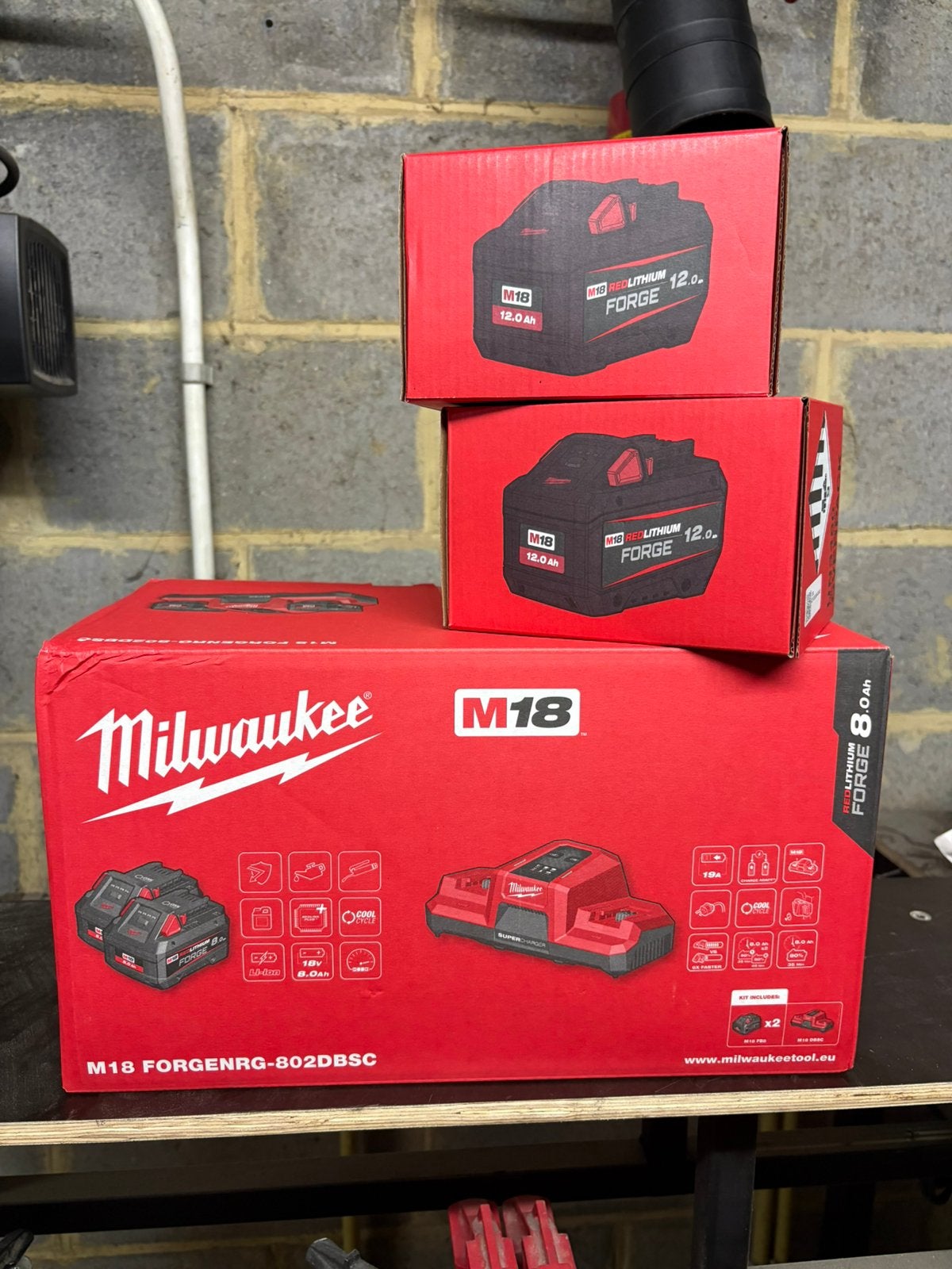 Pack Forge 12ah + supercharger, Enlèvement, Comme neuf