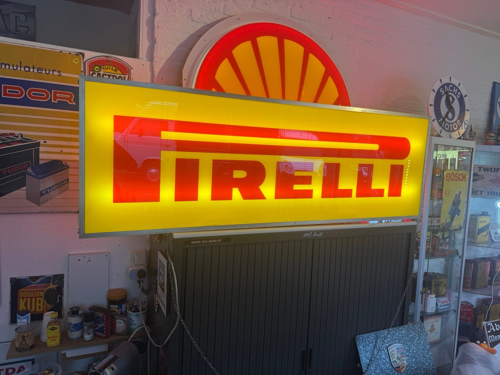 Pirelli banden reclame lichtbak, Verzamelen, Ophalen, Gebruikt, ., Lichtbak of (neon) lamp