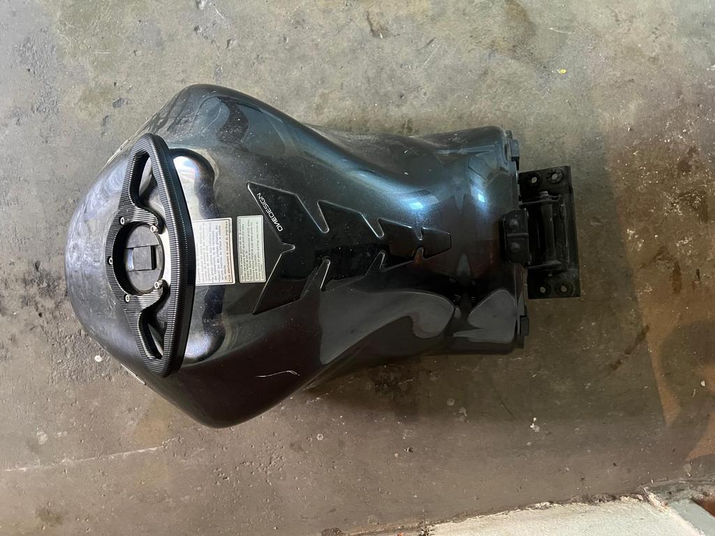 Suzuki hayabusa benzine tank gen2, Motoren, Ophalen of Verzenden