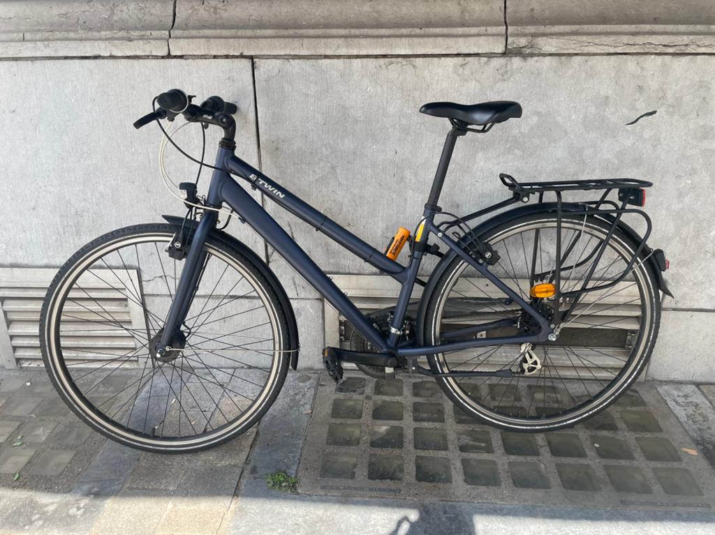btwin Hoprider 100 bleu cadre bas / Magura HS11, Vélos & Vélomoteurs, Autres marques, Enlèvement, Utilisé, 28 pouces