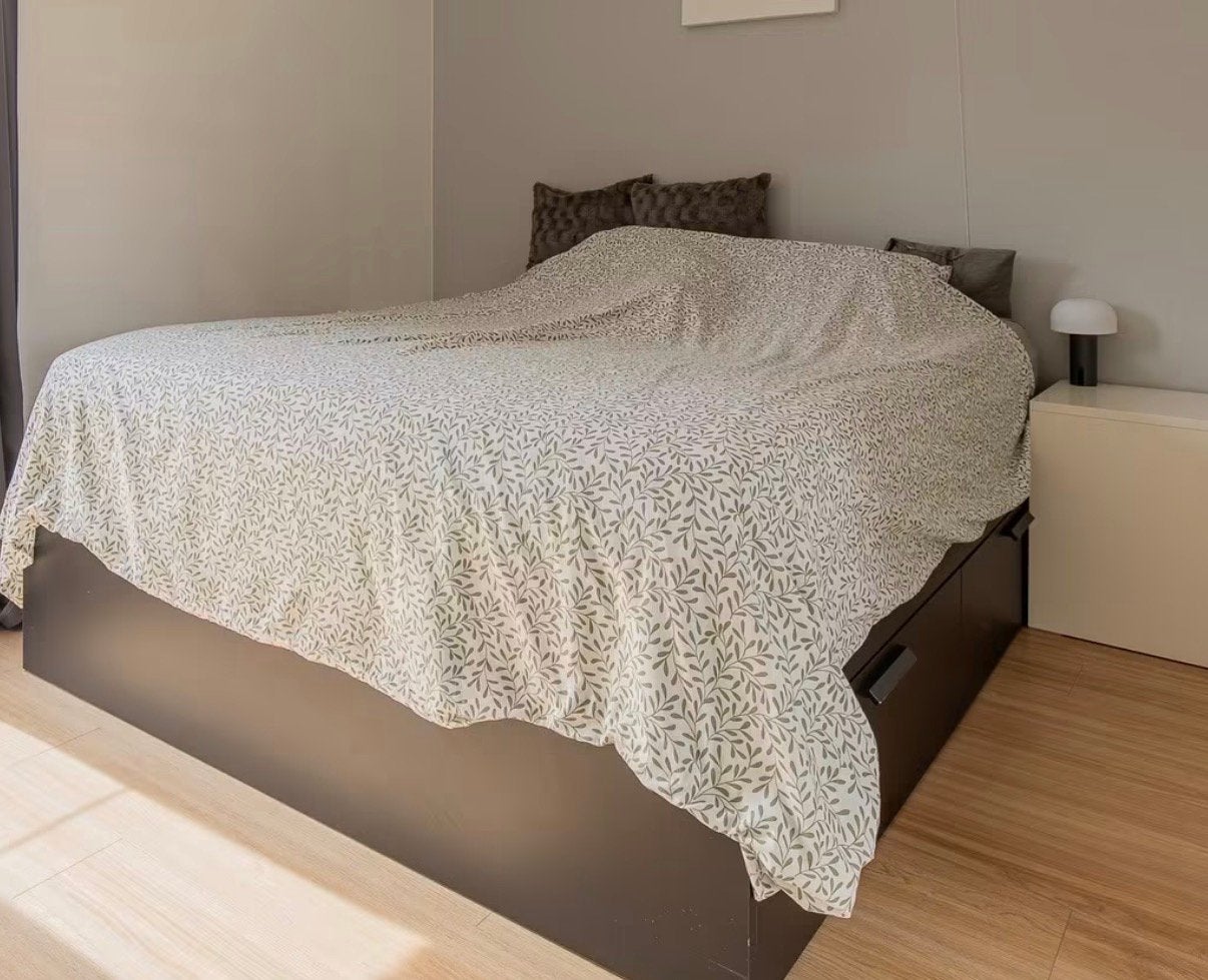 Ikea bedframe met 4 lades zwart, Enlèvement, Comme neuf, Noir