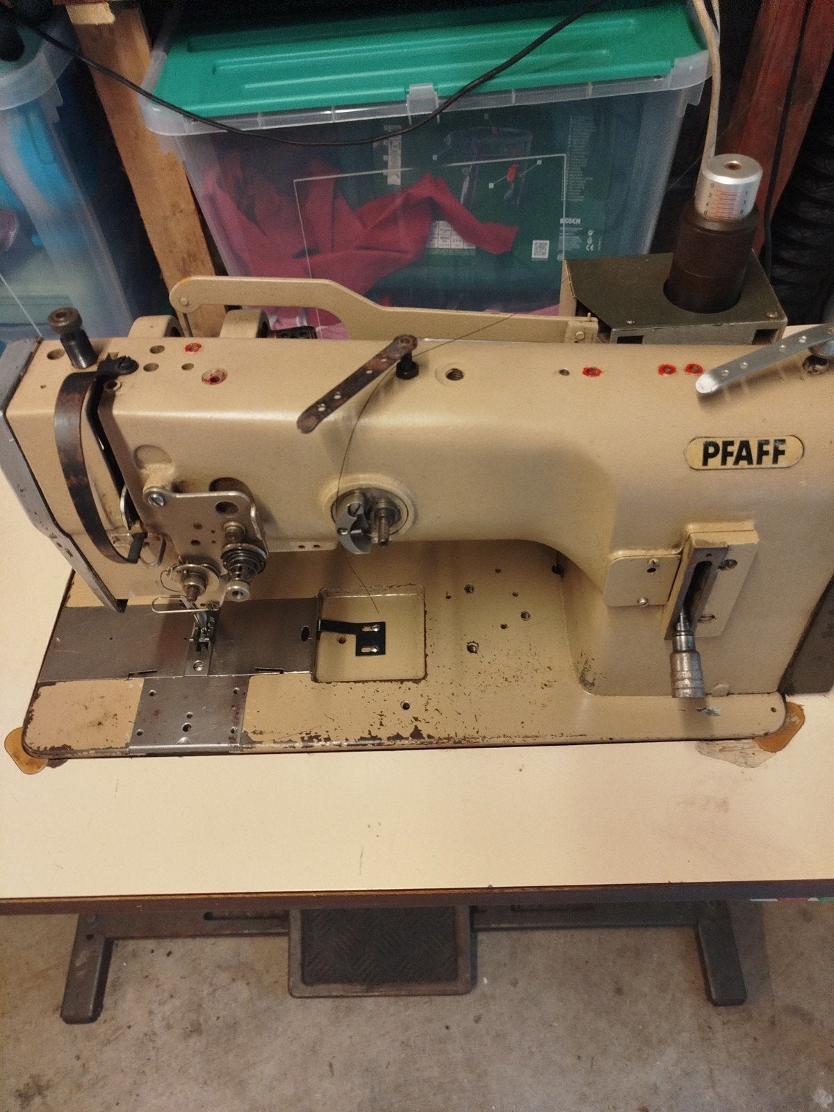 Leder naaimachine perfect werk, Ophalen, Naaimachine