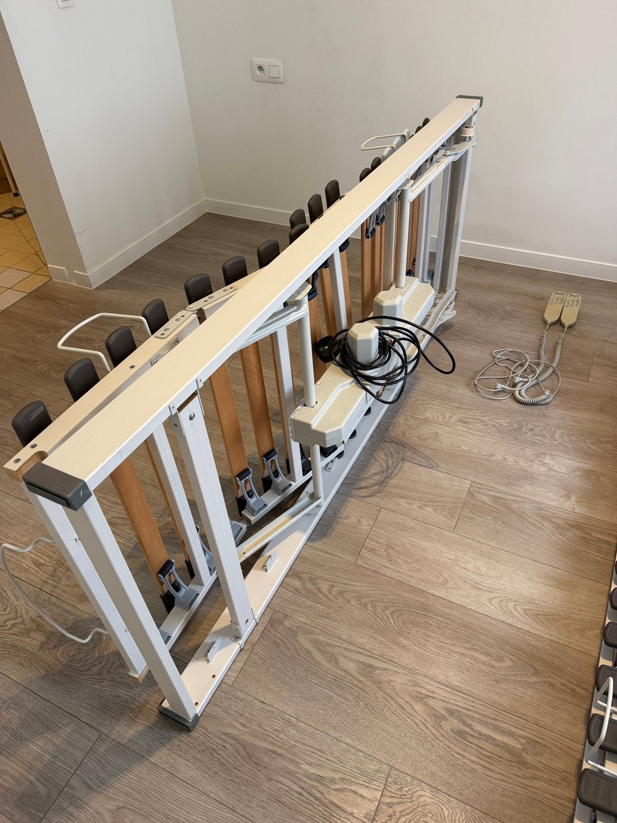 Elektrische latenbodem 2 stuks, Ophalen, 90 cm, Tweepersoons, Zo goed als nieuw