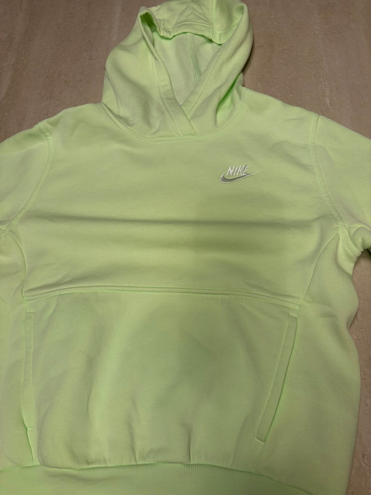 Pull nike, Ophalen of Verzenden, Zo goed als nieuw, Overige maten, Geel