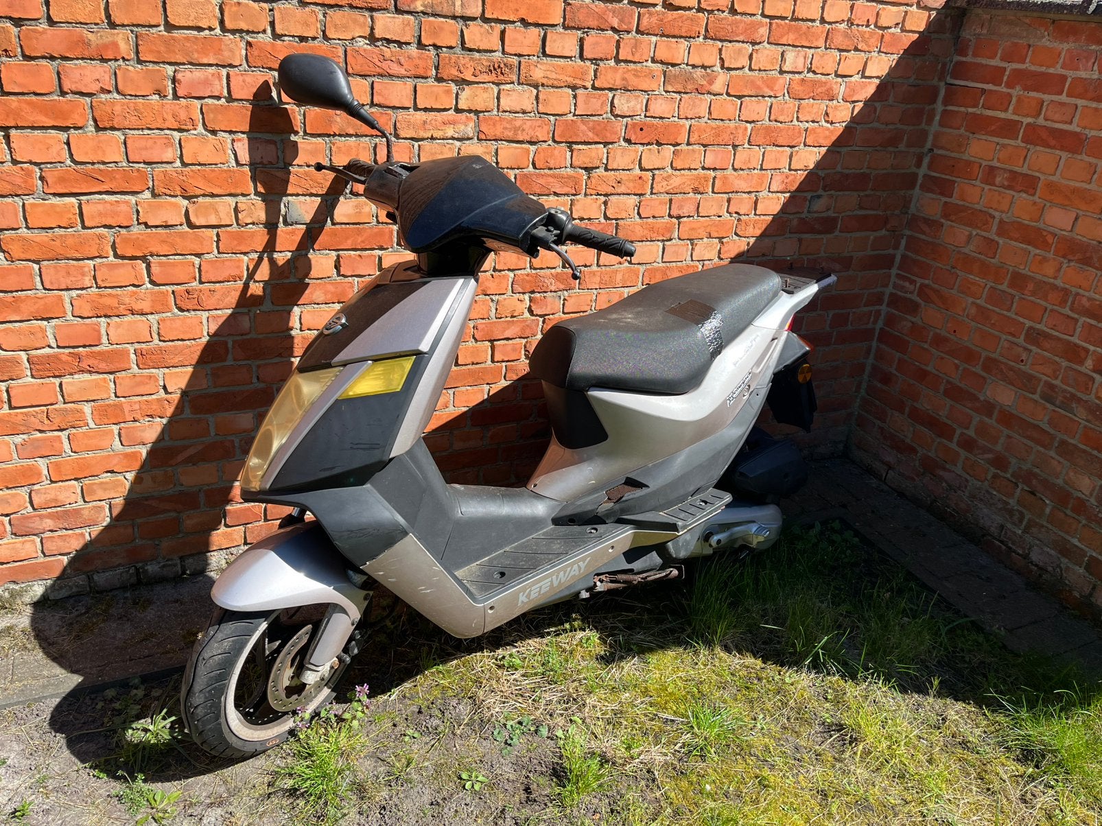 4 scooters // Lees beschrijving!, Fietsen en Brommers, Scooters | Peugeot, Ophalen, Zo goed als nieuw, Benzine