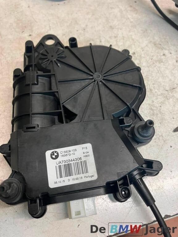 andrijving servo slot kofferdeksel BMW X5 F15 F85 7303443, Gebruikt, Ophalen of Verzenden, BMW, BMW