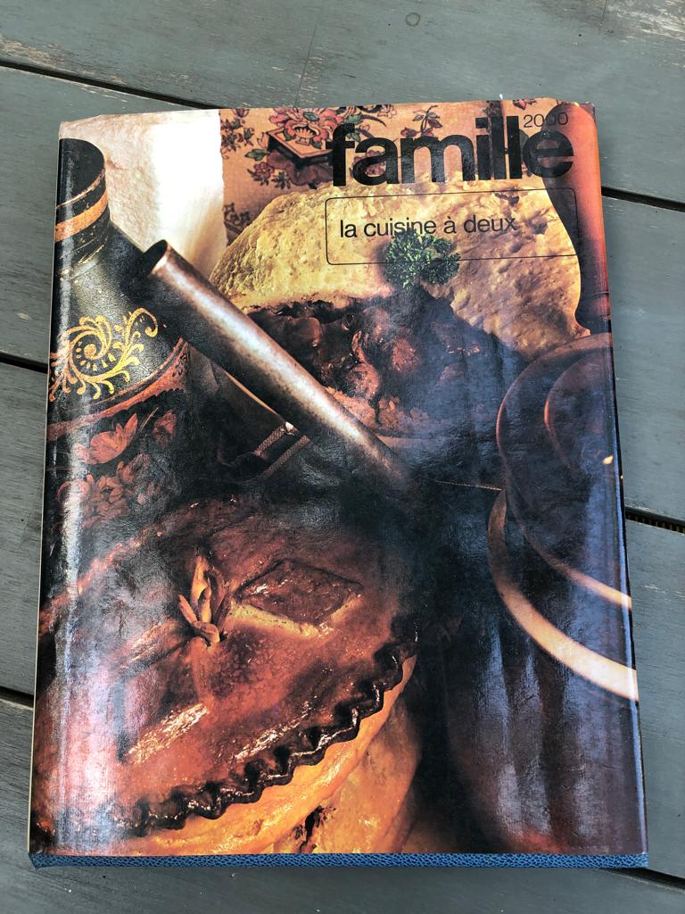La cuisine à deux Famille 2000 172 pages 1971 TB état, Gelezen, Voorgerechten en Soepen, Verzenden, Gezond koken