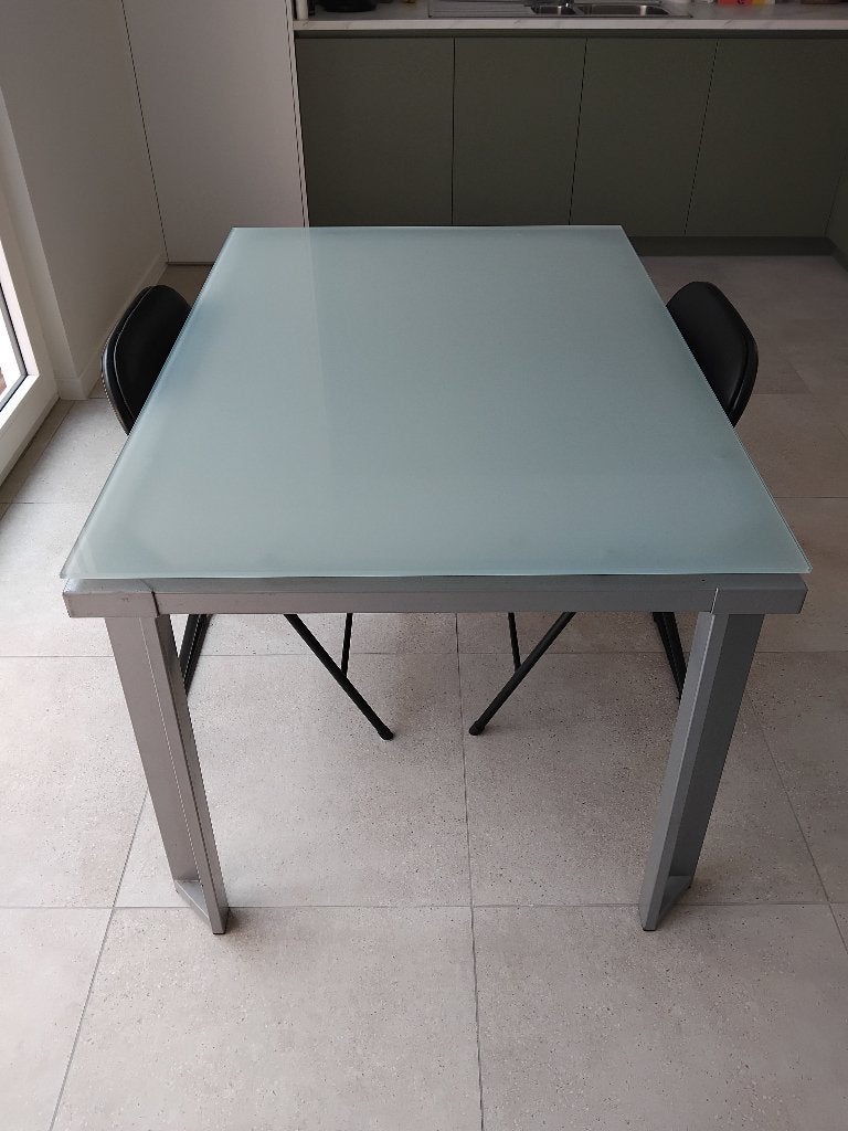 Tafel en stoelen GRATIS, Huis en Inrichting, Ophalen, Gebruikt, 100 tot 150 cm, 50 tot 100 cm