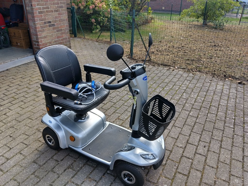 Scootmobiel Invacare Leo, Diversen, Brommobielen en Scootmobielen, Ophalen, 10 km/u of minder, 36 t/m 45 km, Invacare