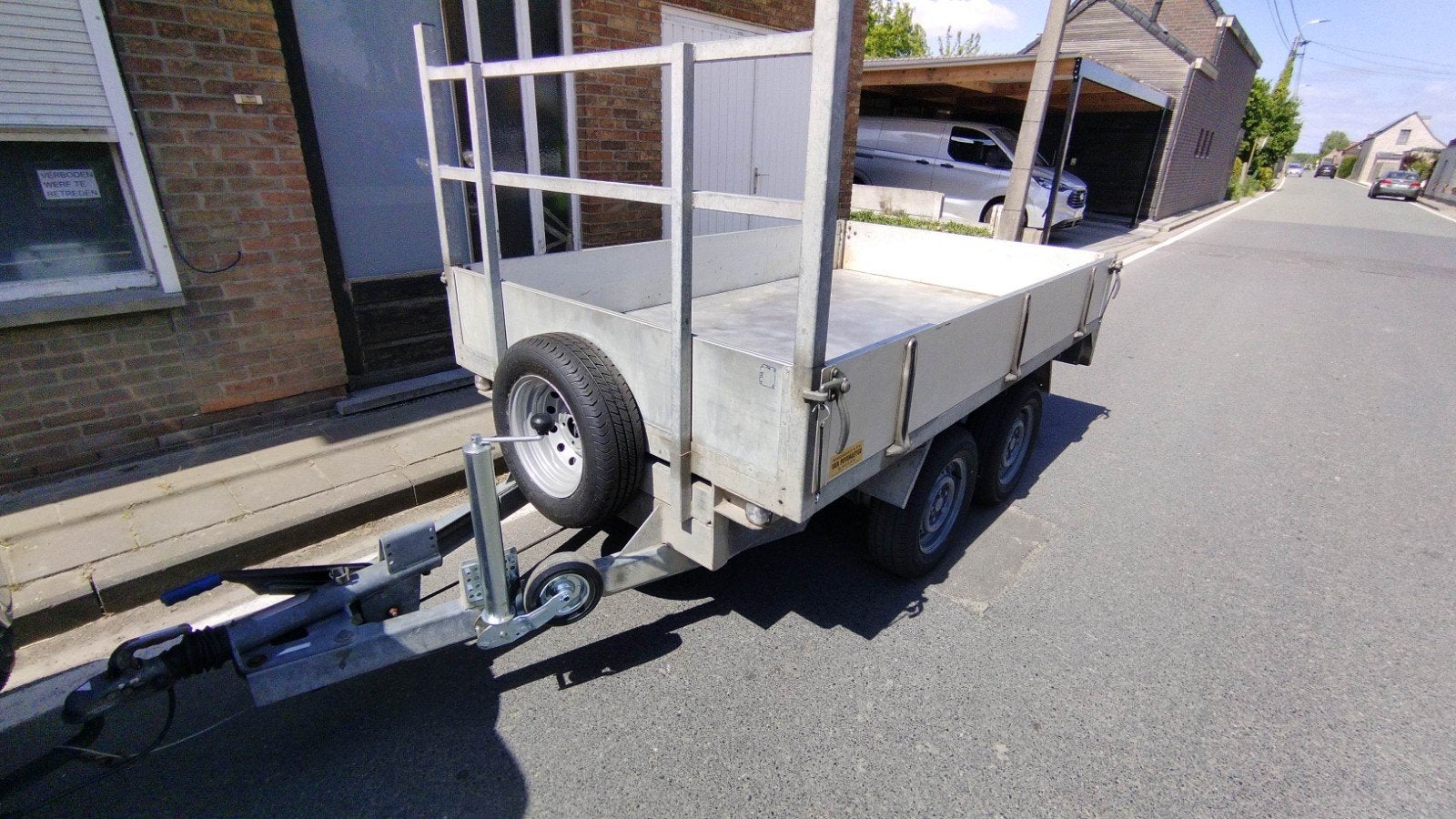 2 Ton dubbelasser, nieuwe banden+neuswiel met slot en net, Enlèvement