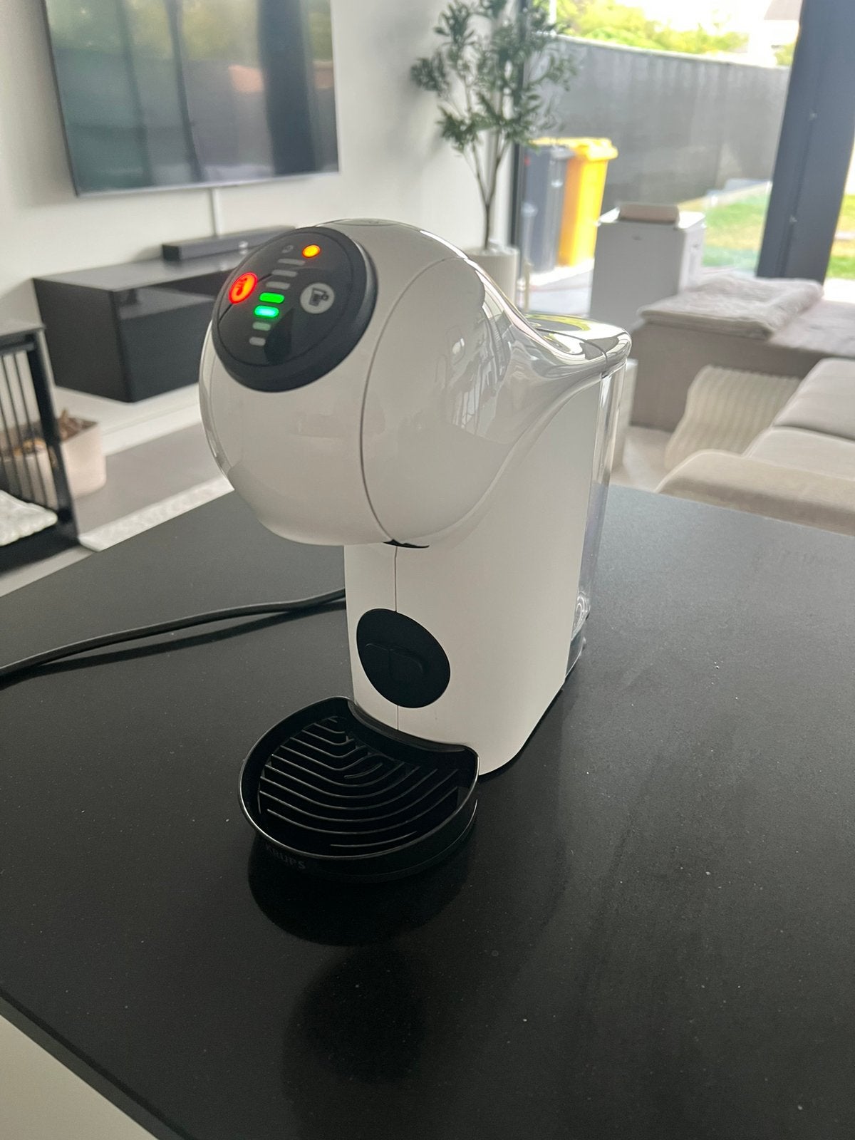 Krups Dolce Gusto, Ophalen, Koffiemachine, Zo goed als nieuw, 1 kopje