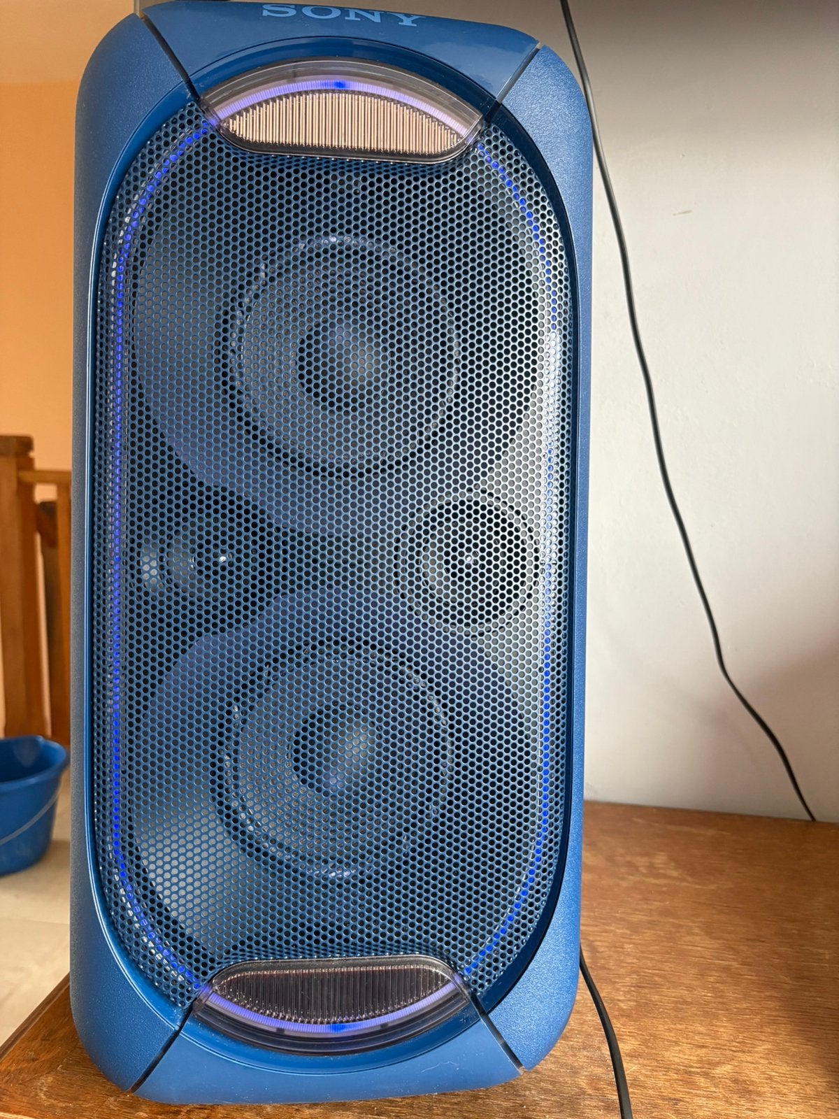 Enceinte sony led, Enceinte de fête, Comme neuf, Bluetooth, Enlèvement