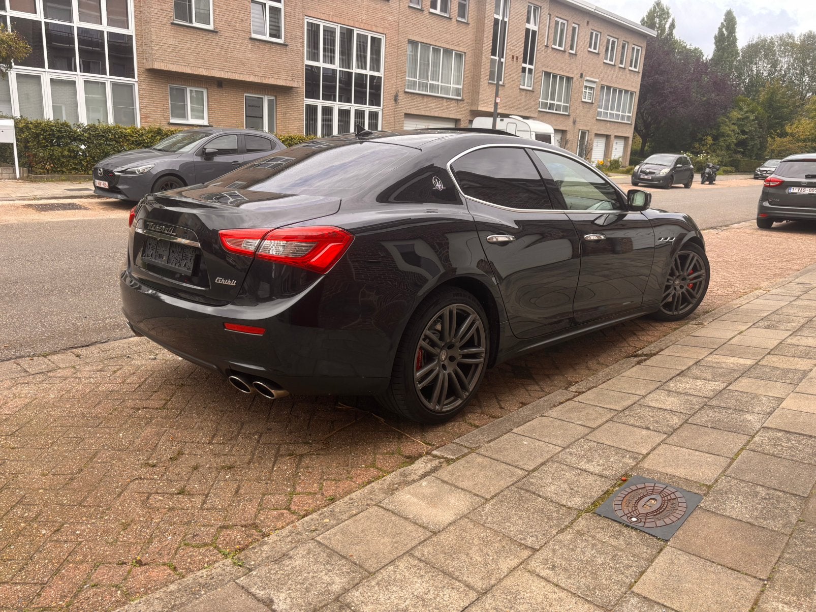 Maserati Ghibli 3.0 V6 Full option!, Auto's, Automaat, Zwart, Leder, Particulier