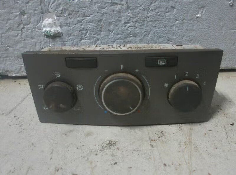 BEDIENINGSPANEEL VERWARMING Opel Astra H (L48) (13201298), Autos : Pièces & Accessoires, Bahnhofsplatz 65423 Rüsselsheim am Main, DE