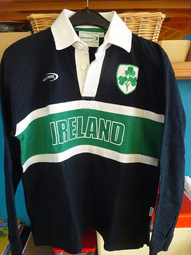Rugbyshirt 10 jaar - 140 Lansdowne gekocht in Ierland, Ophalen of Verzenden, Zo goed als nieuw, Jongen of Meisje