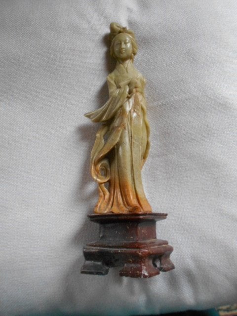 belle statue, stéatite 35€, Antiquités & Art, Art | Art non-occidental, Sculpture, Chine, Matériau naturel, Vert, Sculpté, Fait main