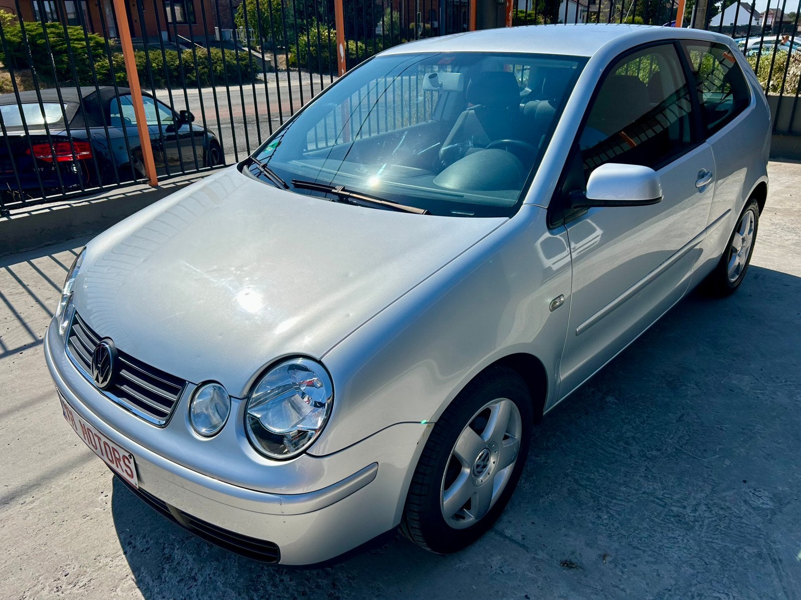 Volkswagen polo 1200cc essence avec 100.000km 3.490€, Autos, Argent ou Gris, Achat, 129 g/km, Entreprise