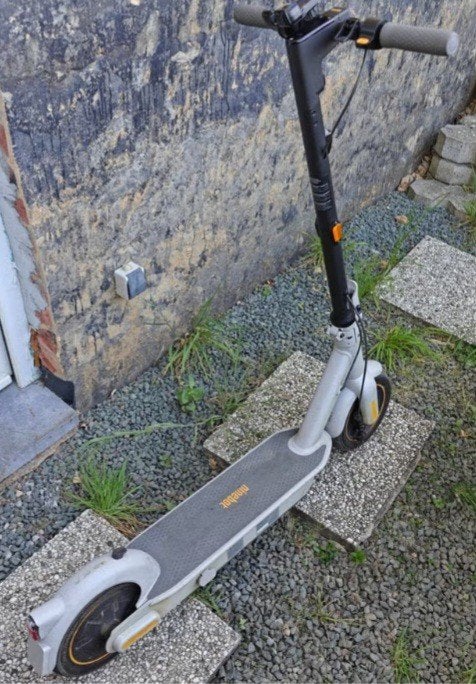 Ninebot g30max 250eurl scooter