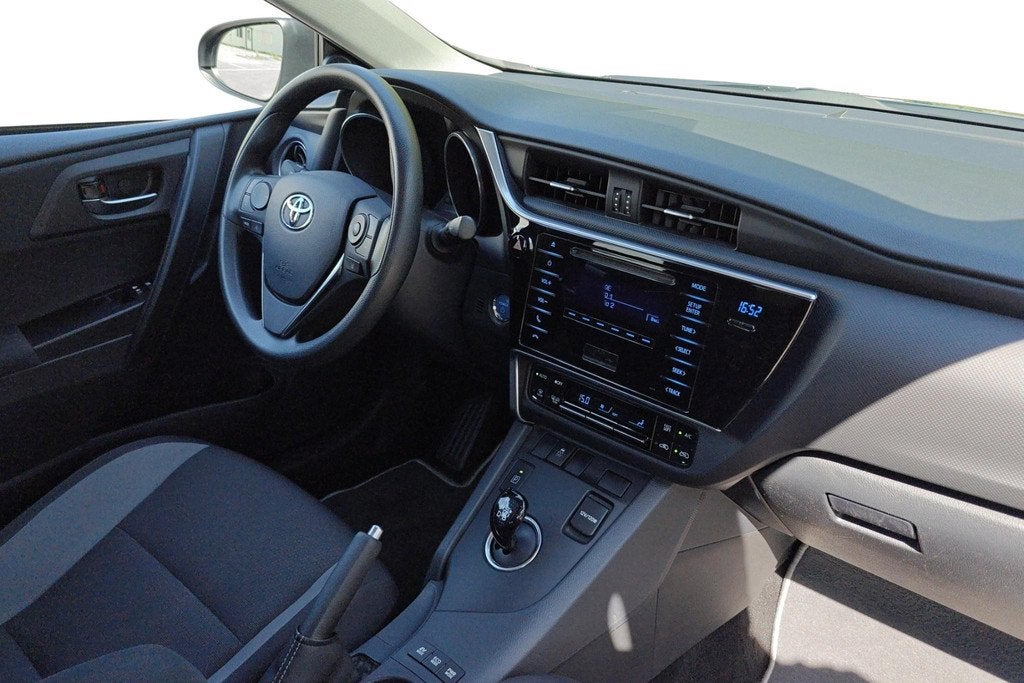 Toyota Auris 1.8 VVT-i Hybrid CVT Active + Parkeersensoren A, Auto's, Toyota, Gebruikt, 4 cilinders, 5 zetels, 5 deurs