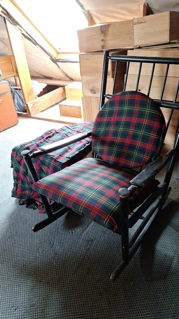 Schommelstoel, Huis en Inrichting, Stoelen, Ophalen, Gebruikt, Zwart, Eén