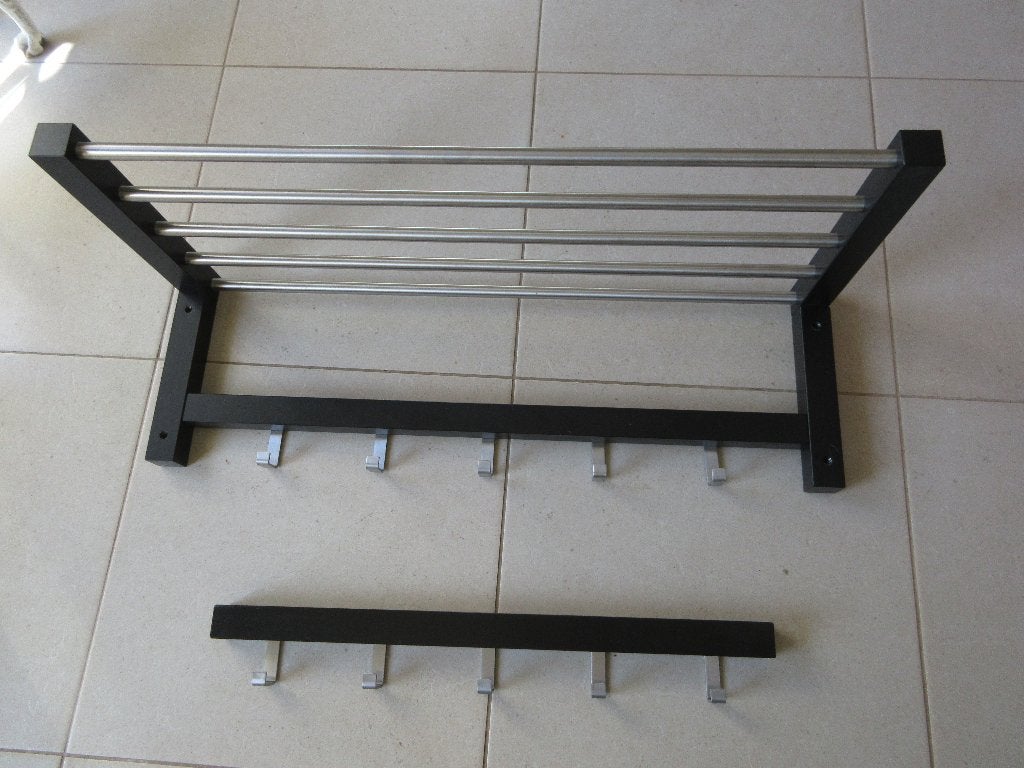 IKEA kapstok TJUSIG muurkapstokken, Ophalen