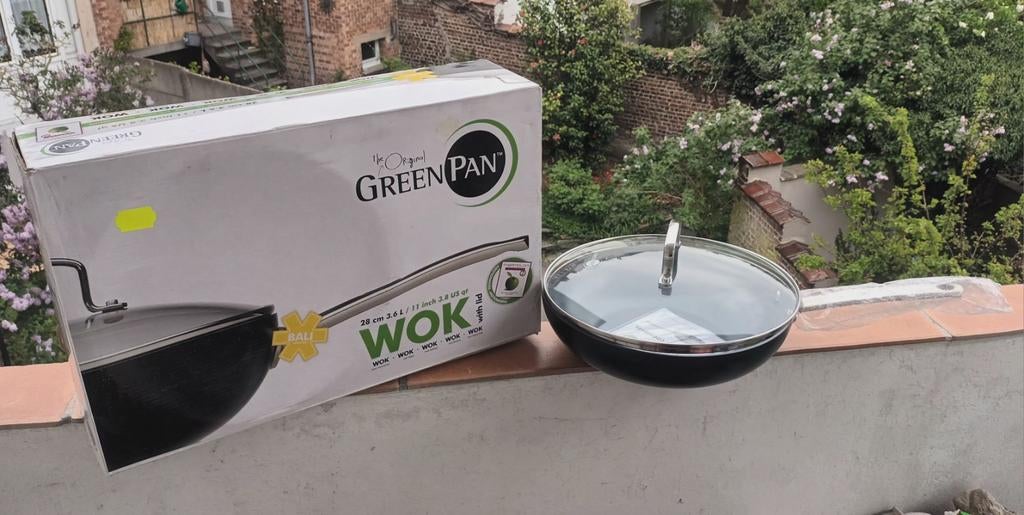 De originele GreenPan Bali Wok (28 cm) - Nieuwstaat, Huis en Inrichting, Ophalen, Keramiek, Overige typen, Nieuw