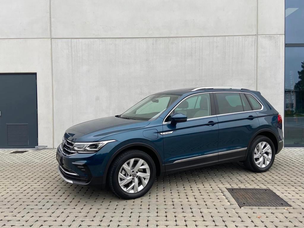 Volkswagen Tiguan elegance exclusive (bj 2022, automaat), Auto's, Automaat, USB, 4 cilinders, Blauw