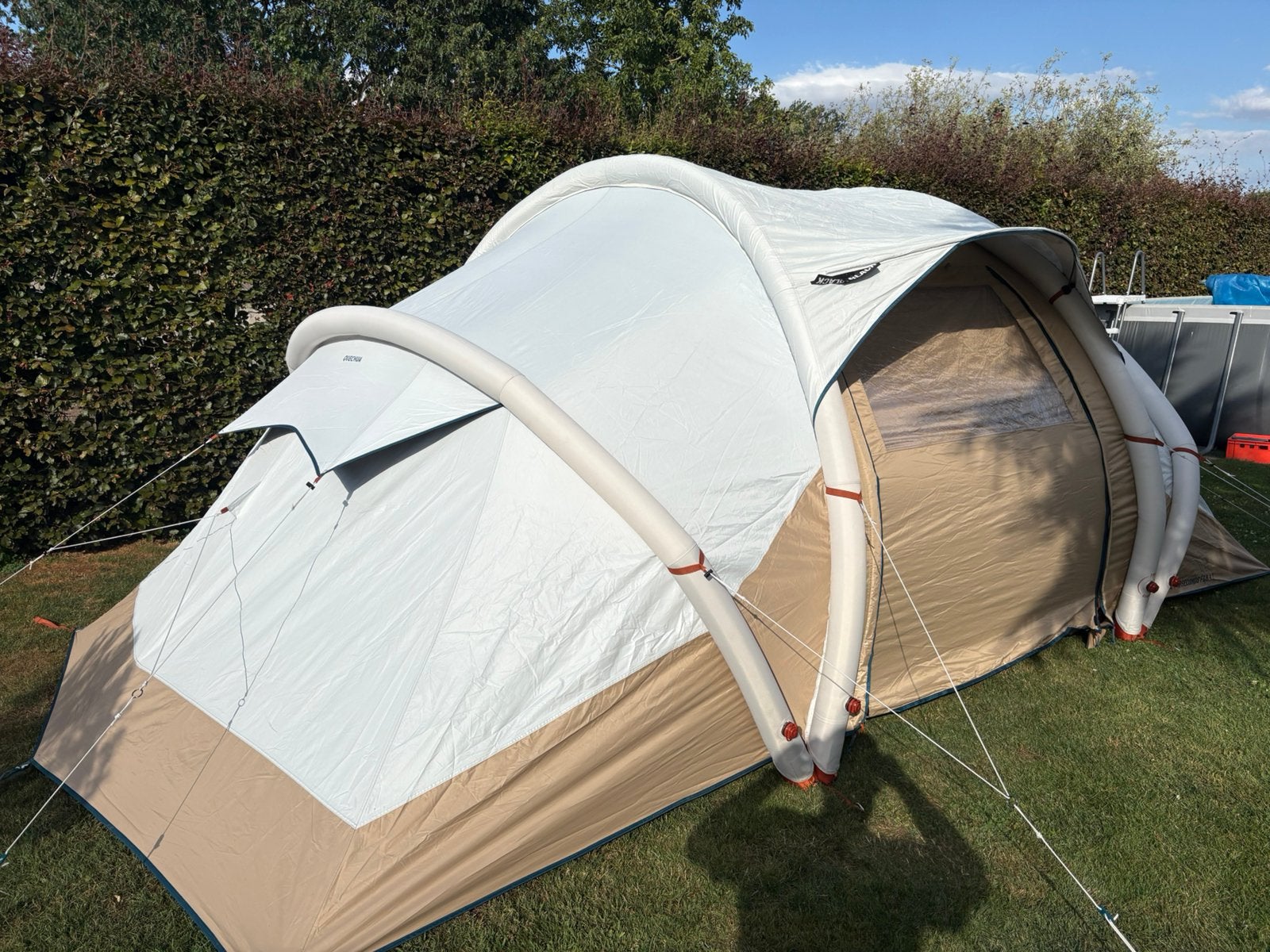 Quechua 4.2 fresh and black air seconds, Caravans en Kamperen, Tenten, Ophalen, Zo goed als nieuw