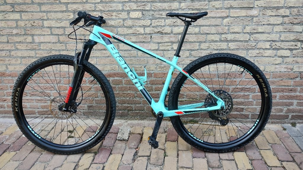Bianchi Nitron Carbon SRAM AXS XX1, carbon cranks, stuur etc, Vélos & Vélomoteurs, Vélos | VTT & Mountainbikes, Comme neuf, Hommes