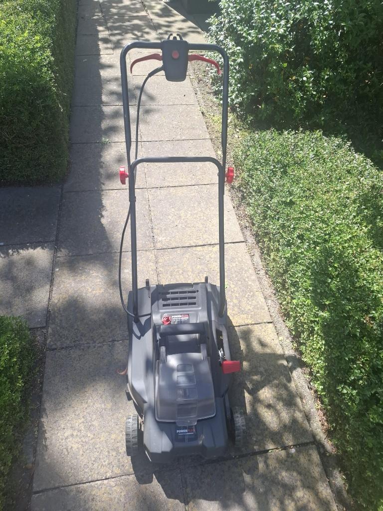grasmaaier Powerplus POWEBG7560, Ophalen, Cirkelmaaier, Gebruikt, Accu-grasmaaier